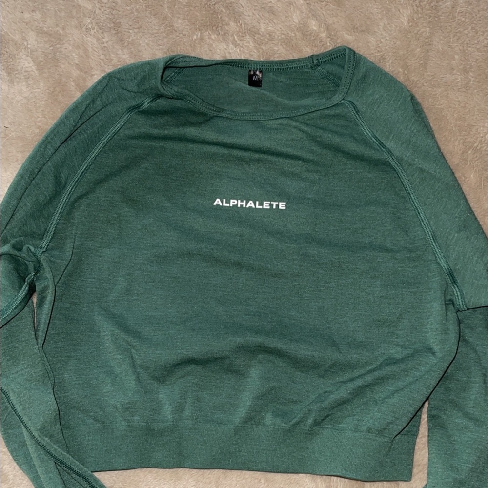 Alphalete Amplify Crop